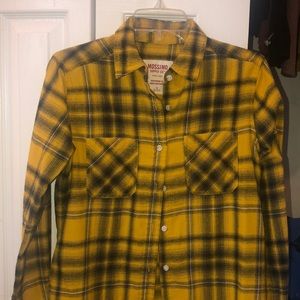 Mossimo black and yellow flannel